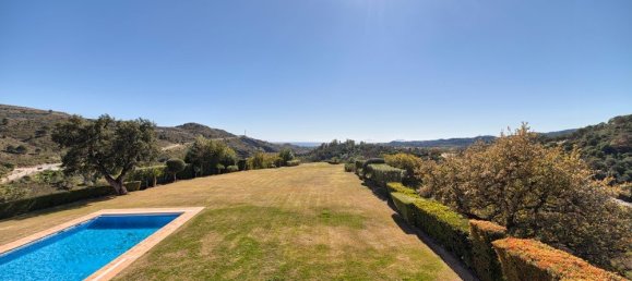 Villa de 7 dormitorios en Marbella, Spain No. 9935 2