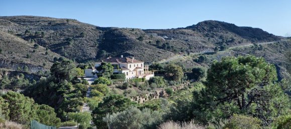 Villa de 7 dormitorios en Marbella, Spain No. 9935 10