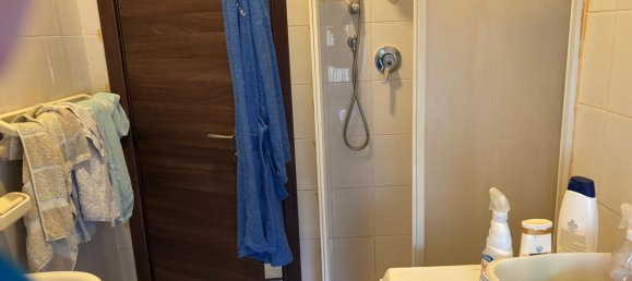 3 rooms Apartment in Genoa, Italy No. 39468 23