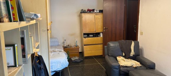 3 rooms Apartment in Genoa, Italy No. 39468 27