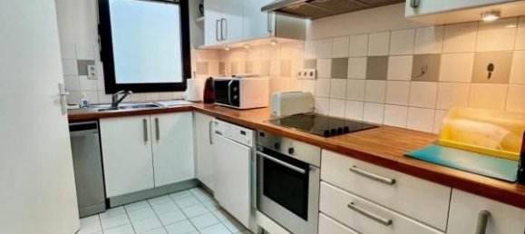 2 bedrooms Apartment in Paris, France No. 163984 6