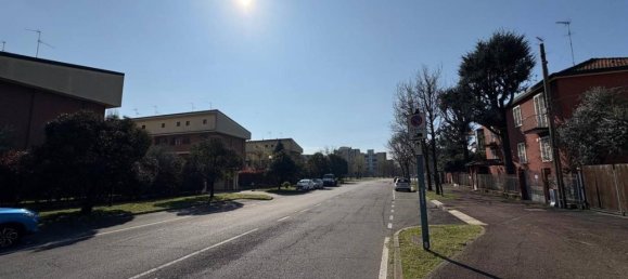 Apartamento de 2 habitaciónes en Buccinasco, Italy No. 37693 6