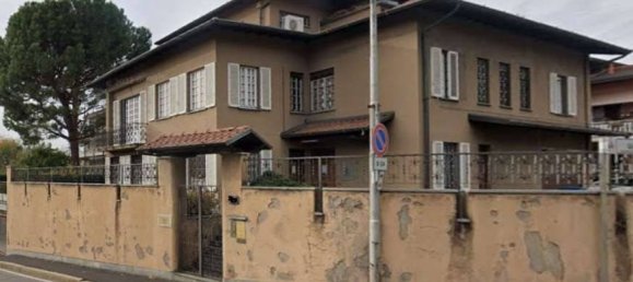 5-Zimmer Wohnung in Varese, Italy, Nr. 260704 11