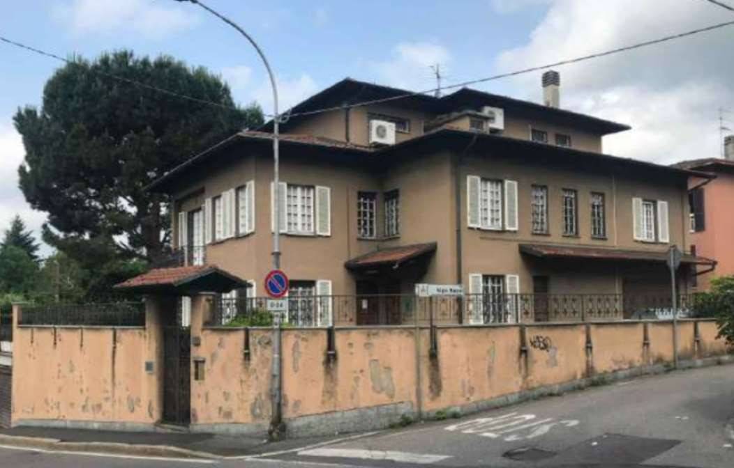 5-Zimmer Wohnung in Varese, Italy, Nr. 260704