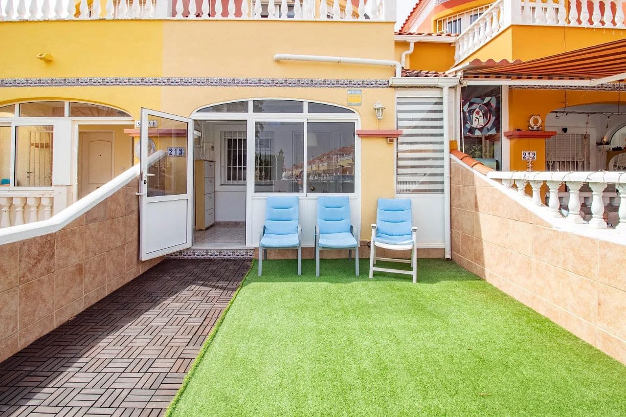 2 غرف نوم تاون هاوس في Cabo Roig, Spain رقم 243182