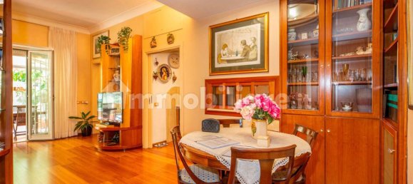 2 Schlafzimmer Wohnung in Rome, Italy, Nr. 331117 5