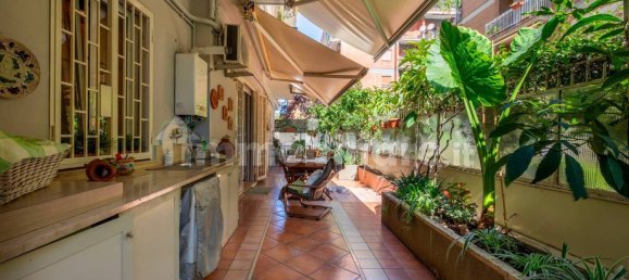 2 Schlafzimmer Wohnung in Rome, Italy, Nr. 331117 16