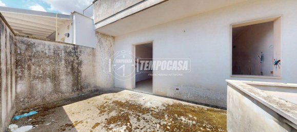 3 bedrooms House in Lizzanello, Italy No. 267748 17