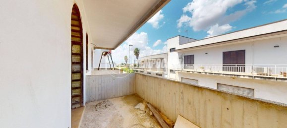 3 bedrooms House in Lizzanello, Italy No. 267748 15