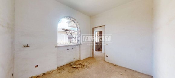 3 bedrooms House in Lizzanello, Italy No. 267748 10