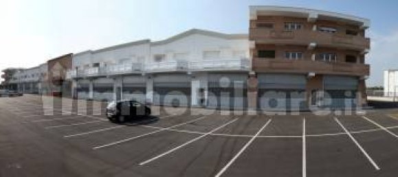 1-salle Propriété commerciale à Pomezia, Italy No. 82609 4