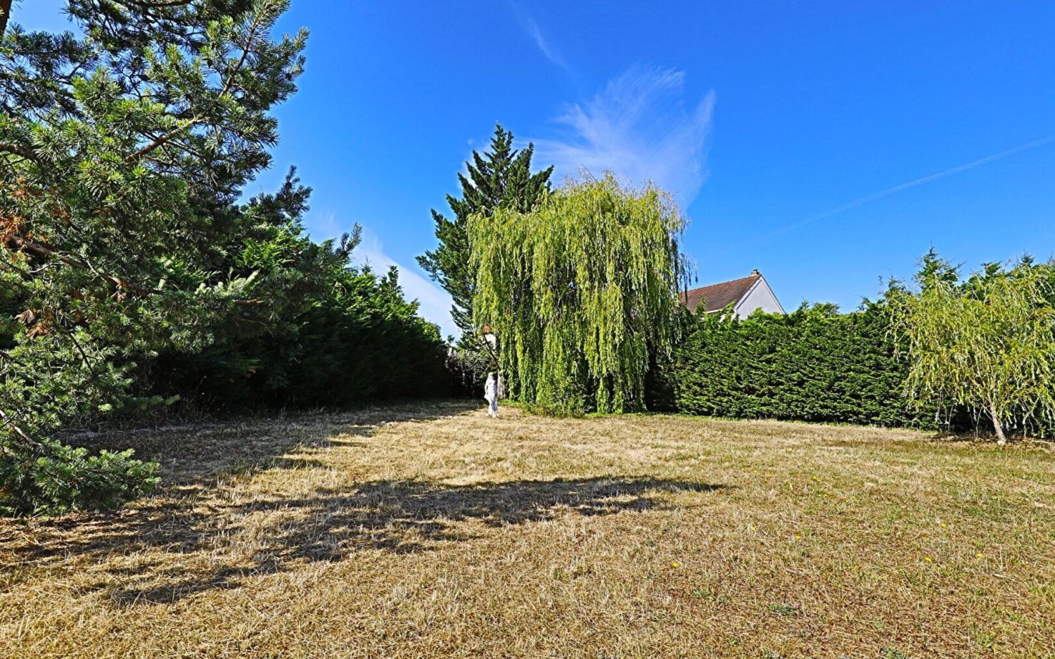  Land in Chambourcy, France No. 188185