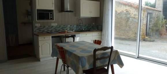 6 Schlafzimmer Haus in Deux-Sevres, France, Nr. 300768 8