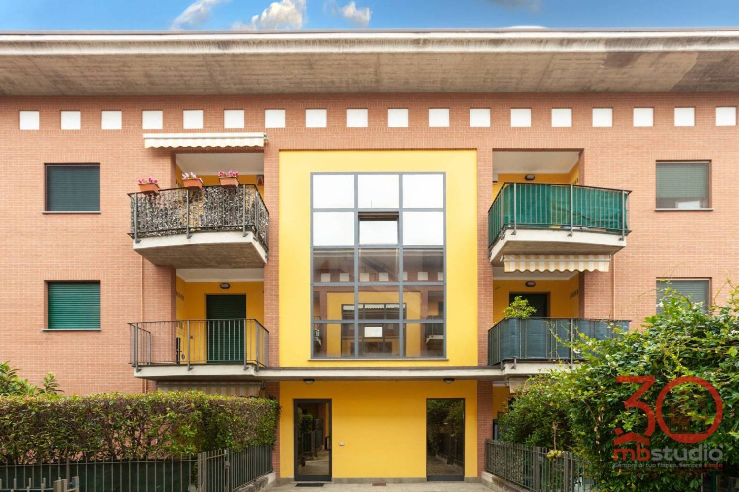 1 bedroom Apartment in Tradate, Italy No. 277018