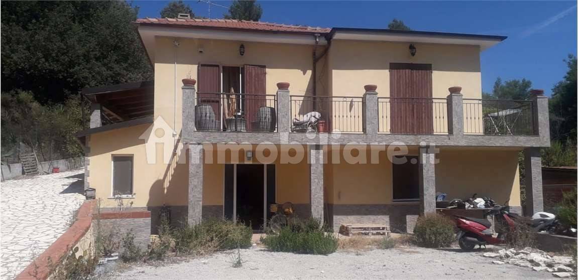 2 bedrooms Villa in Albenga, Italy No. 106900