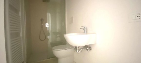 Apartamento de 4 habitaciónes en Ravenna, Italy No. 228919 9