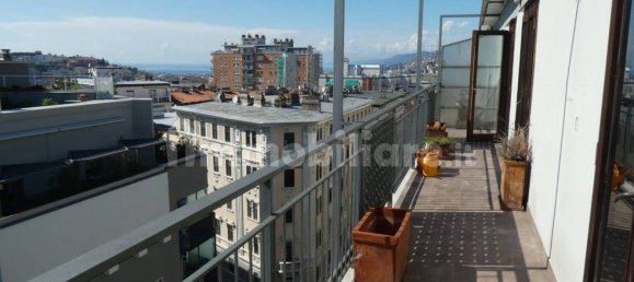 3 غرف نوم بانتهاوس في Trieste, Italy رقم 376539 11