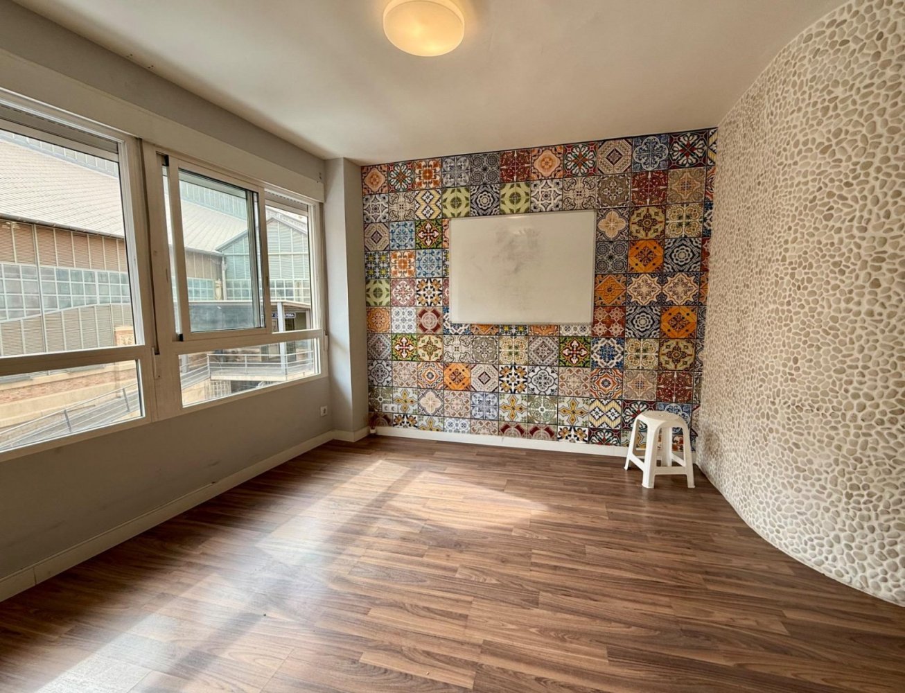 Propriété commerciale à Alicante, Spain 90m² No. 284293