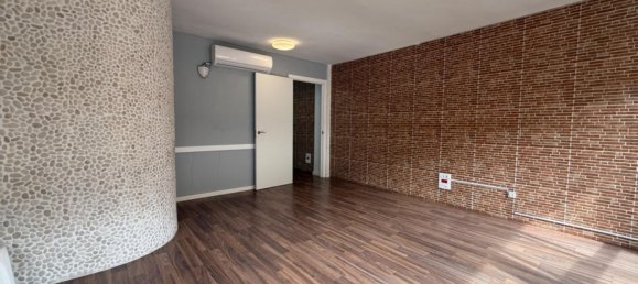 90m² Commercial property in Alicante, Spain No. 284293 3