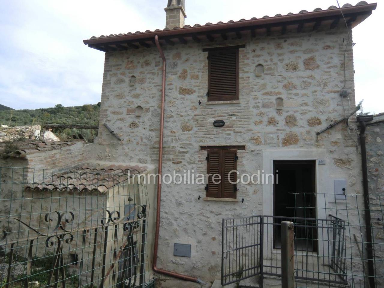 5 rooms House in Massa Martana, Italy No. 22228