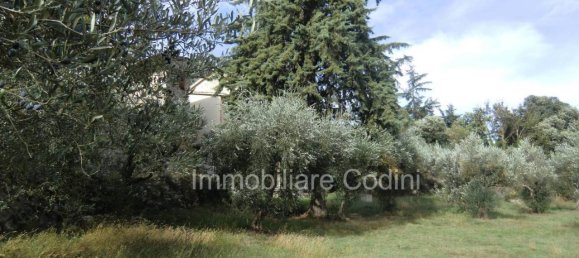 5 rooms House in Massa Martana, Italy No. 22228 22