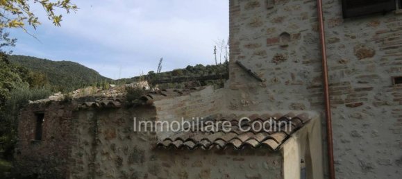 5 rooms House in Massa Martana, Italy No. 22228 21