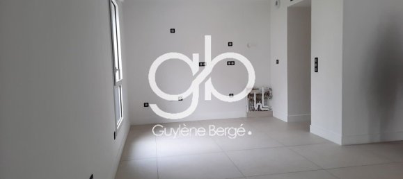 Apartamento de 2 dormitorios en Baillargues, France No. 297623 6