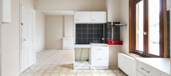 2 bedrooms House in Saint-Quentin, France No. 352559 6