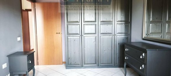 Квартира с 3 комнатами в Рим, Италия № 200371 13