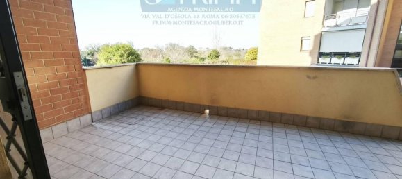 Квартира с 3 комнатами в Рим, Италия № 200371 21