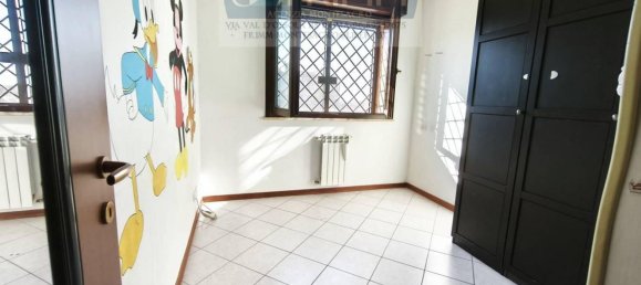 Квартира с 3 комнатами в Рим, Италия № 200371 14