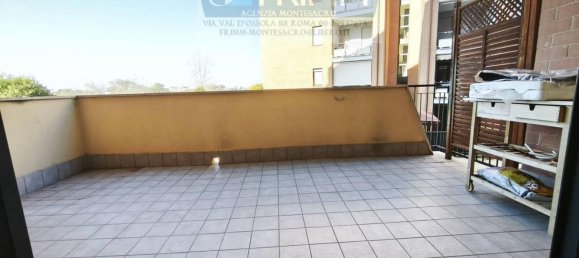 Квартира с 3 комнатами в Рим, Италия № 200371 19