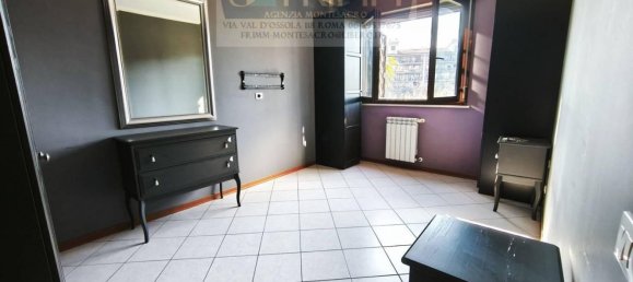 Квартира с 3 комнатами в Рим, Италия № 200371 12