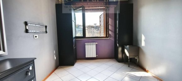 Квартира с 3 комнатами в Рим, Италия № 200371 11