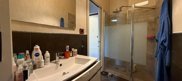 Apartamento de 1 dormitorio en Collegno, Italy No. 70960 18