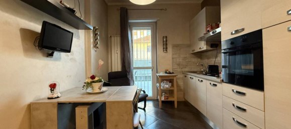 Apartamento de 1 dormitorio en Collegno, Italy No. 70960 5