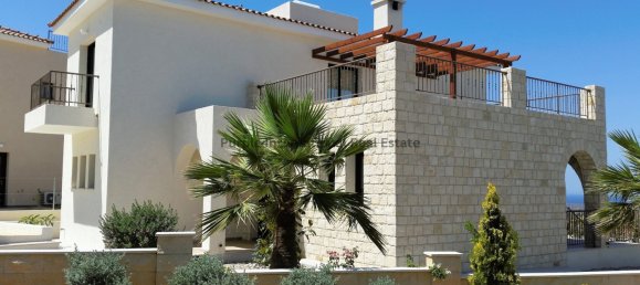 2 bedrooms Villa in Paphos, Cyprus No. 999 5