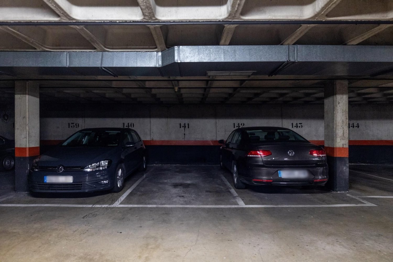 12m² Garage in Madrid, Spain No. 115656