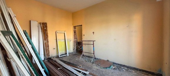 1 bedroom Apartment in Florence, Italy No. 330091 8