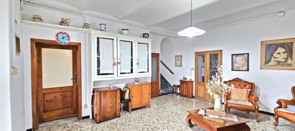 Casa de 7 habitaciónes en Serravalle Pistoiese, Italy No. 110321 3