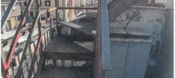 Apartamento de 7 habitaciónes en Prato, Italy No. 190118 7