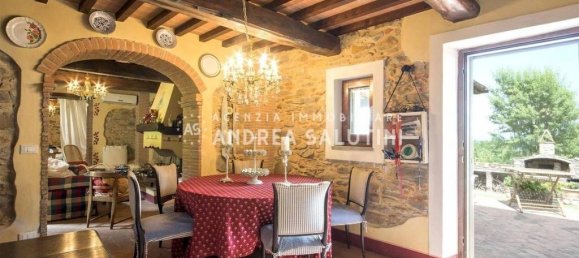 4 bedrooms House in Buti, Italy No. 15593 6