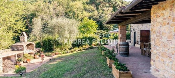 4 bedrooms House in Buti, Italy No. 15593 15