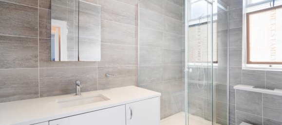 3 bedrooms Apartment in London, United Kingdom No. 13274 7