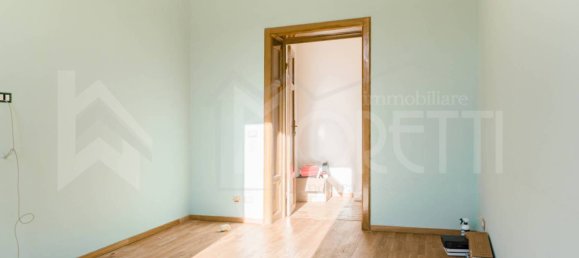 7 bedrooms Apartment in Livorno, Italy No. 213690 2