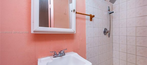 4 Schlafzimmer Villa in Miami, USA, Nr. 615196 10