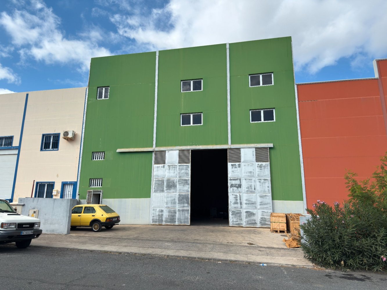  مستودع في Aguimes, Spain 330متر مربع رقم 215517