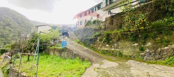 3 bedrooms House in Rapallo, Italy No. 38442 47