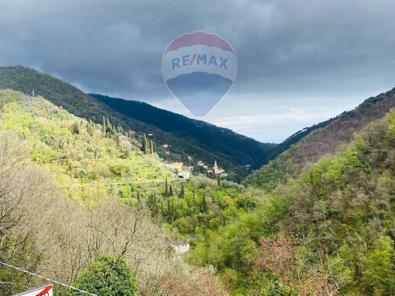 3 bedrooms House in Rapallo, Italy No. 38442