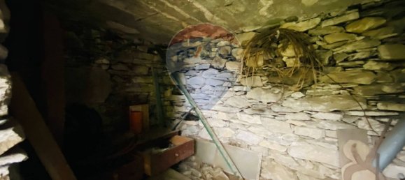 3 bedrooms House in Rapallo, Italy No. 38442 8